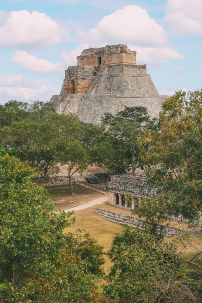 YUCATAN, MÉXICO - nina magon